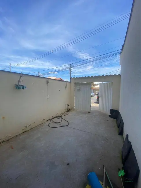 Foto 4 de Casa com 2 quartos para alugar, 80m2 em Cruzeiro, Ibirite - MG