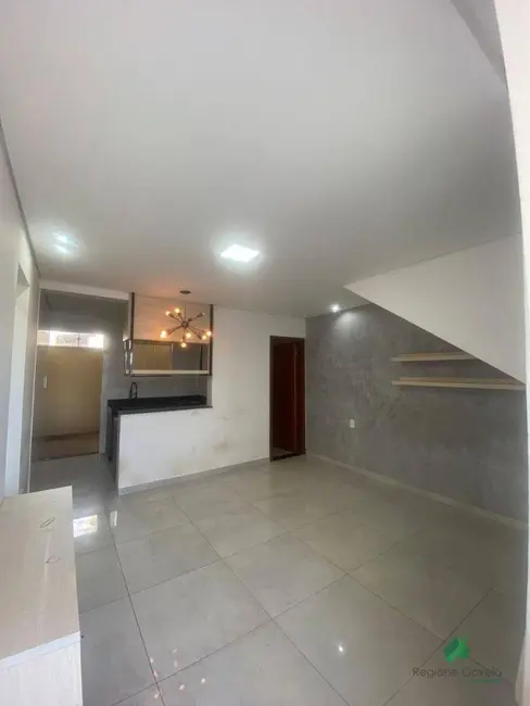 Foto 5 de Casa com 2 quartos para alugar, 80m2 em Cruzeiro, Ibirite - MG