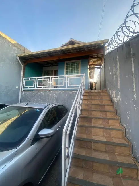 Foto 1 de Casa com 3 quartos à venda, 360m2 em Sarzedo - MG