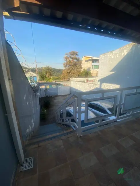 Foto 3 de Casa com 3 quartos à venda, 360m2 em Sarzedo - MG