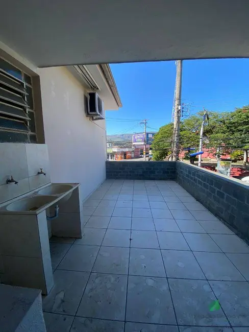 Foto 9 de Casa com 4 quartos para alugar, 200m2 em Santa Maria, Ibirite - MG