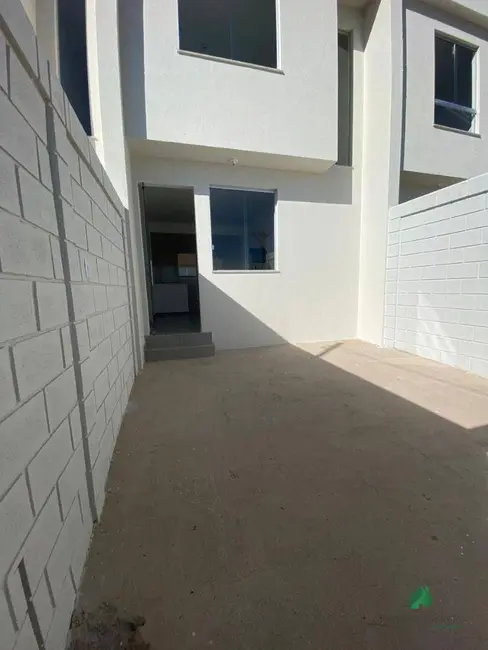 Foto 5 de Casa com 2 quartos à venda, 85m2 em Ibirite - MG