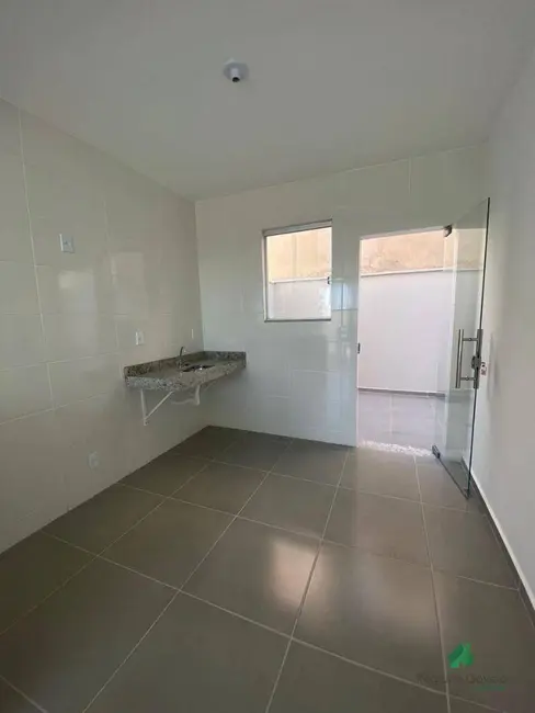 Foto 3 de Casa com 2 quartos à venda, 85m2 em Ibirite - MG