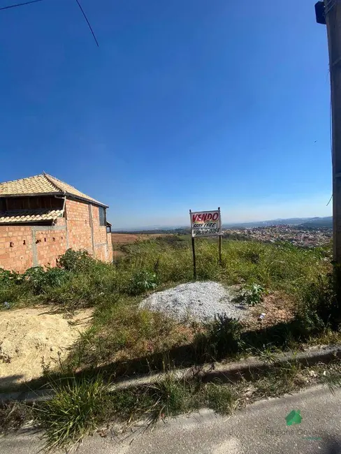 Foto 1 de Terreno / Lote à venda, 200m2 em Ibirite - MG