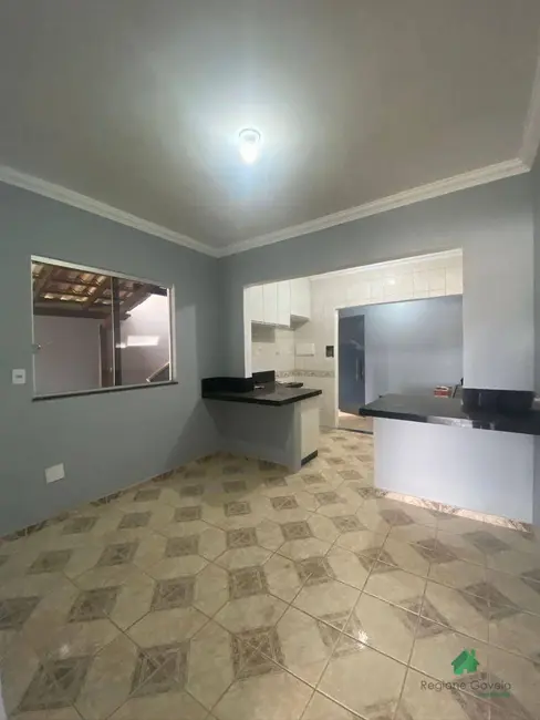 Foto 7 de Casa com 2 quartos para alugar, 360m2 em Ibirite - MG