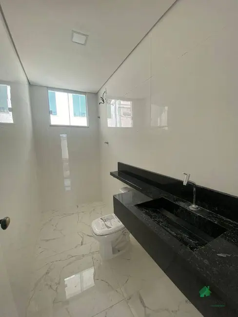 Casa com 3 quartos à venda, 360m2 em Sarzedo - MG - imagem 9 Foto 9 de Casa com 3 quartos à venda, 360m2 em Sarzedo - MG