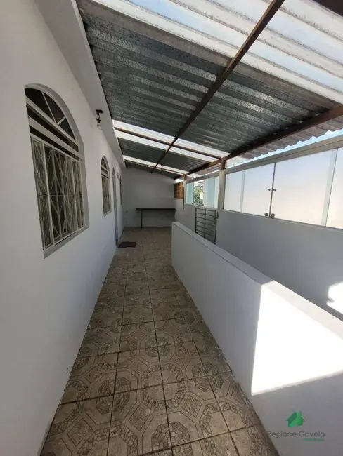Foto 4 de Casa com 2 quartos para alugar, 60m2 em Ibirite - MG