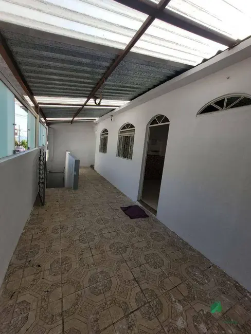Foto 5 de Casa com 2 quartos para alugar, 60m2 em Ibirite - MG