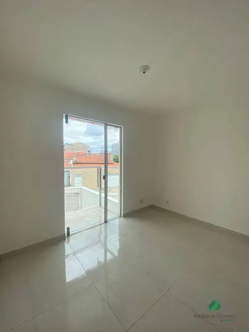 Foto 1 de Casa com 2 quartos à venda, 80m2 em Jardim das Flores, Ibirite - MG