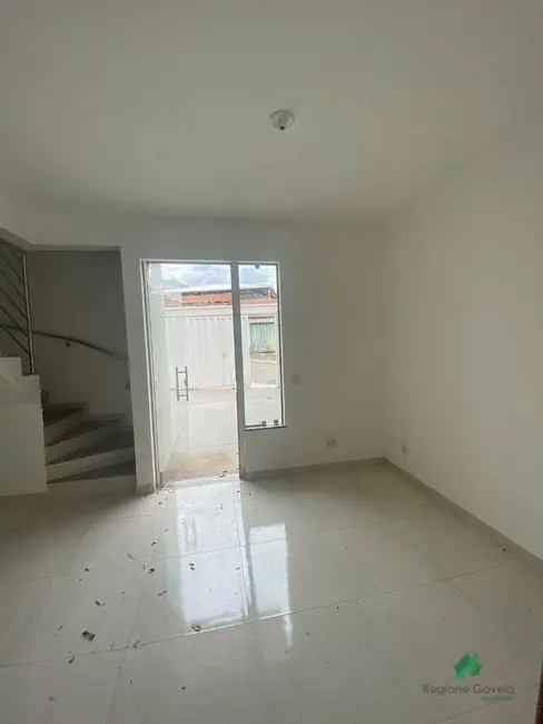 Foto 6 de Casa com 3 quartos à venda, 80m2 em Jardim das Flores, Ibirite - MG