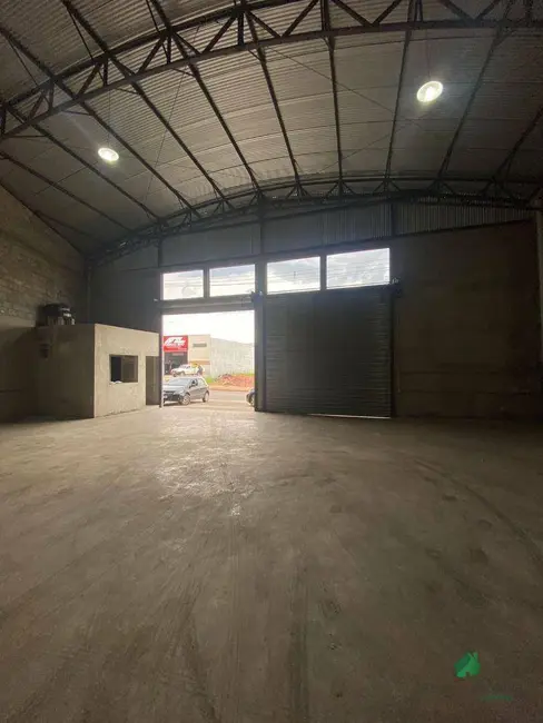 Armazém / Galpão para alugar, 390m2 em Sarzedo - MG - imagem 3 Foto 3 de Armazém / Galpão para alugar, 390m2 em Sarzedo - MG