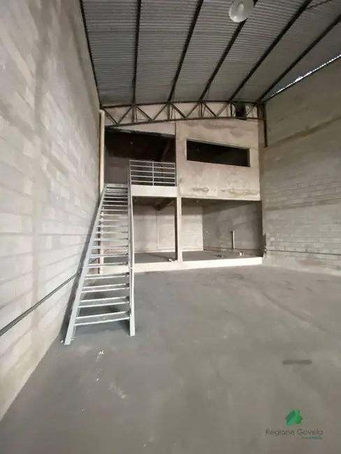 Armazém / Galpão para alugar, 390m2 em Sarzedo - MG - imagem 9 Foto 9 de Armazém / Galpão para alugar, 390m2 em Sarzedo - MG
