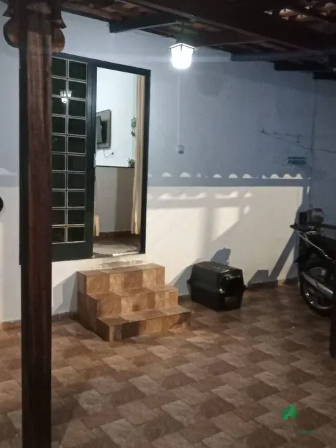 Foto 3 de Casa com 2 quartos à venda, 116m2 em Ibirite - MG