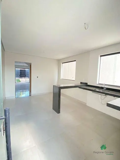 Foto 8 de Casa com 2 quartos à venda, 150m2 em Sarzedo - MG