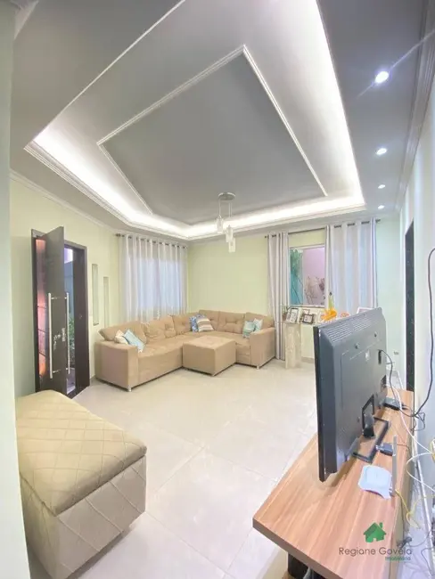 Casa com 3 quartos à venda, 208m2 em Sarzedo - MG - imagem 7 Foto 7 de Casa com 3 quartos à venda, 208m2 em Sarzedo - MG