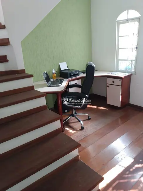 Foto 6 de Sobrado com 3 quartos à venda, 312m2 em Vila Galvão, Guarulhos - SP