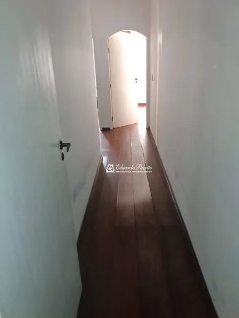 Foto 9 de Sobrado com 3 quartos à venda, 312m2 em Vila Galvão, Guarulhos - SP