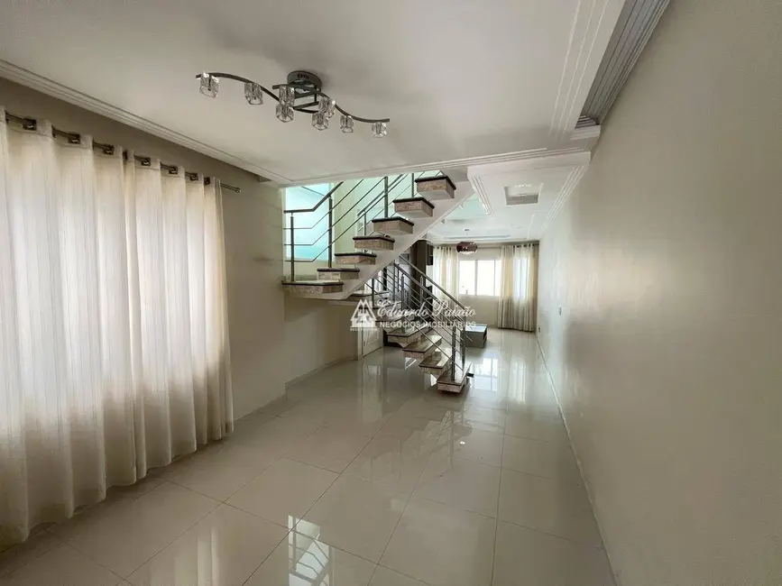 Foto 3 de Sobrado com 3 quartos à venda, 200m2 em Vila Rosália, Guarulhos - SP