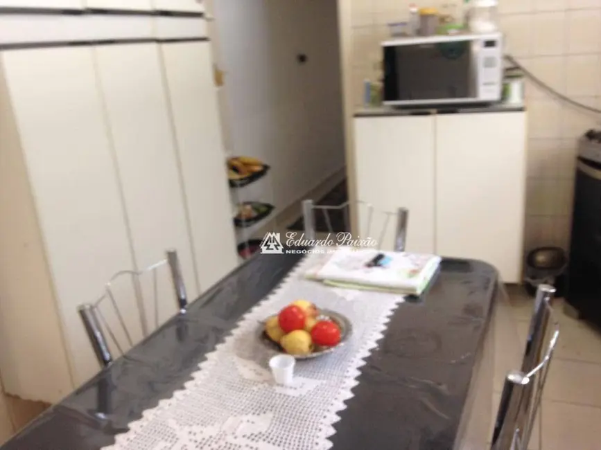 Casa com 3 quartos à venda, 184m2 em Vila Rosália, Guarulhos - SP - imagem 6 Foto 6 de Casa com 3 quartos à venda, 184m2 em Vila Rosália, Guarulhos - SP