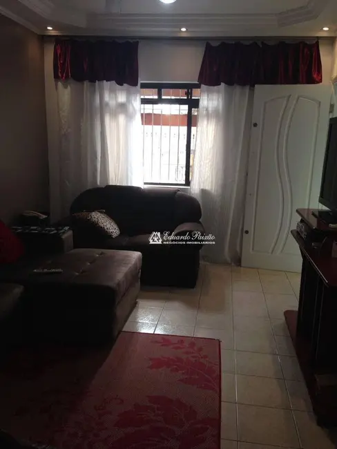 Casa com 3 quartos à venda, 184m2 em Vila Rosália, Guarulhos - SP - imagem 3 Foto 3 de Casa com 3 quartos à venda, 184m2 em Vila Rosália, Guarulhos - SP