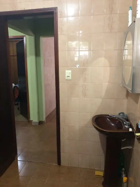 Casa com 3 quartos à venda, 177m2 em Parque Continental I, Guarulhos - SP - imagem 7 Foto 7 de Casa com 3 quartos à venda, 177m2 em Parque Continental I, Guarulhos - SP