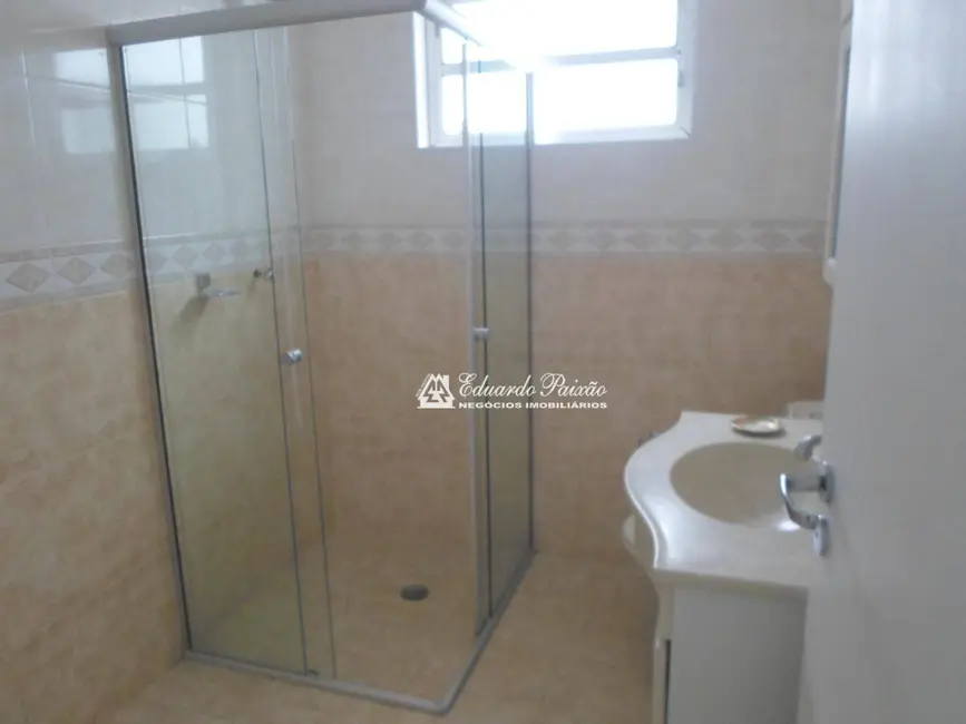 Foto 9 de Sobrado com 3 quartos à venda, 244m2 em Cidade Brasil, Guarulhos - SP