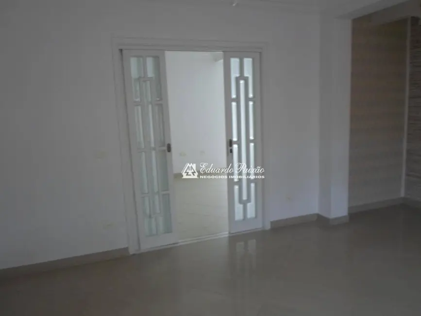 Foto 5 de Sobrado com 3 quartos à venda, 244m2 em Cidade Brasil, Guarulhos - SP