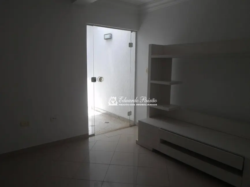 Foto 6 de Sobrado com 3 quartos à venda, 244m2 em Cidade Brasil, Guarulhos - SP