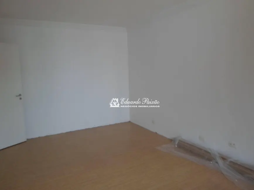 Foto 8 de Sobrado com 3 quartos à venda e para alugar, 244m2 em Cidade Brasil, Guarulhos - SP