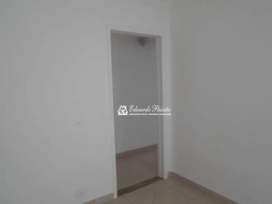 Foto 7 de Sobrado com 3 quartos à venda, 244m2 em Cidade Brasil, Guarulhos - SP