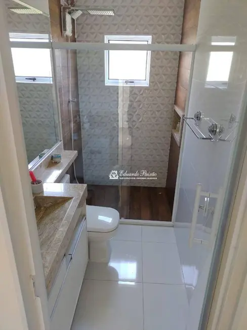 Foto 8 de Sobrado com 3 quartos à venda, 300m2 em Aruja - SP