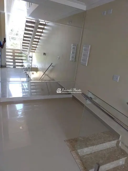 Foto 6 de Sobrado com 3 quartos à venda, 300m2 em Aruja - SP