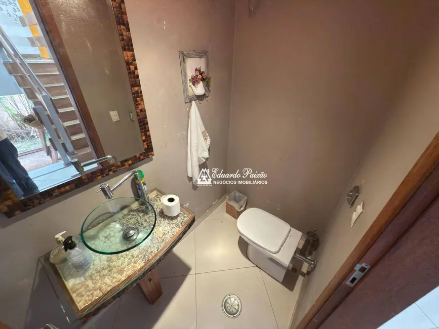 Foto 6 de Sobrado com 4 quartos à venda, 400m2 em Vila Galvão, Guarulhos - SP