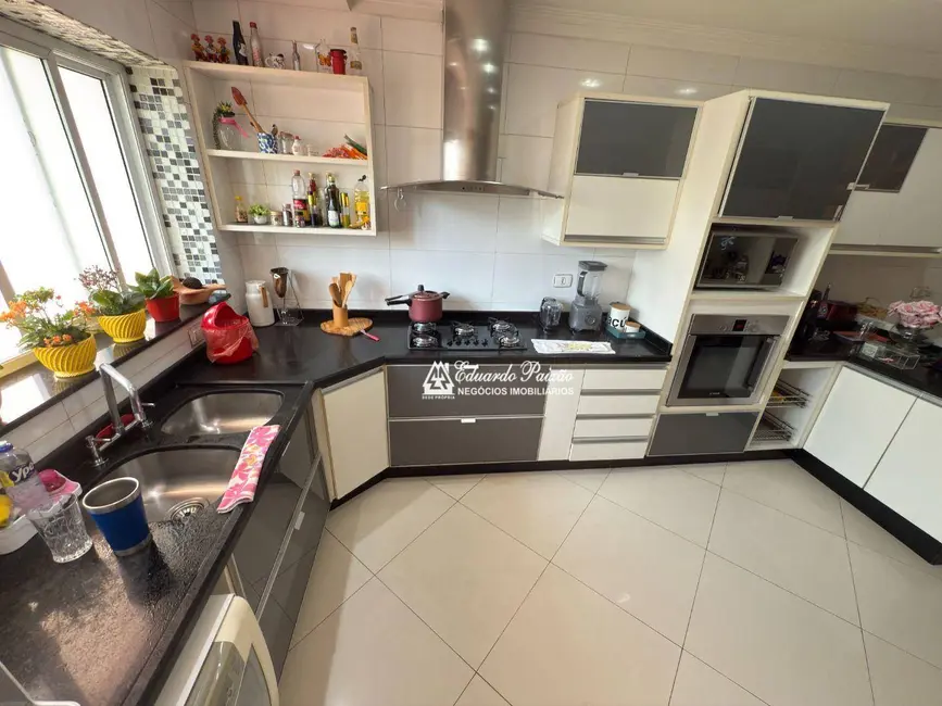 Foto 4 de Sobrado com 4 quartos à venda, 400m2 em Vila Galvão, Guarulhos - SP