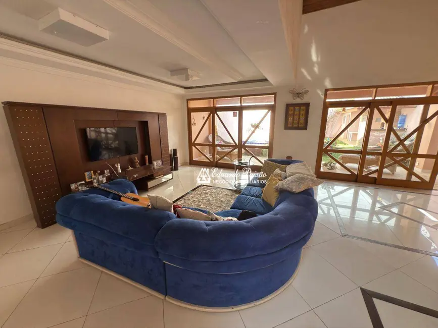 Foto 9 de Sobrado com 4 quartos à venda, 400m2 em Vila Galvão, Guarulhos - SP