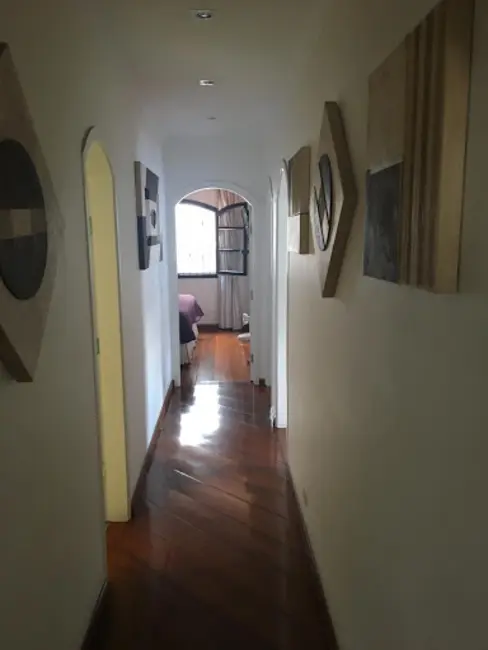 Sobrado com 3 quartos à venda, 240m2 em Centro, Guarulhos - SP - imagem 7 Foto 7 de Sobrado com 3 quartos à venda, 240m2 em Centro, Guarulhos - SP