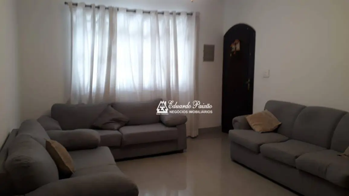 Sobrado com 3 quartos à venda, 154m2 em Jardim Palmira, Guarulhos - SP - imagem 3 Foto 3 de Sobrado com 3 quartos à venda, 154m2 em Jardim Palmira, Guarulhos - SP