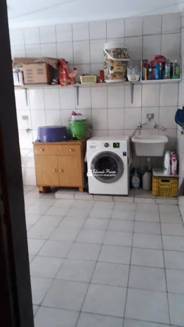 Sobrado com 3 quartos à venda, 154m2 em Jardim Palmira, Guarulhos - SP - imagem 7 Foto 7 de Sobrado com 3 quartos à venda, 154m2 em Jardim Palmira, Guarulhos - SP