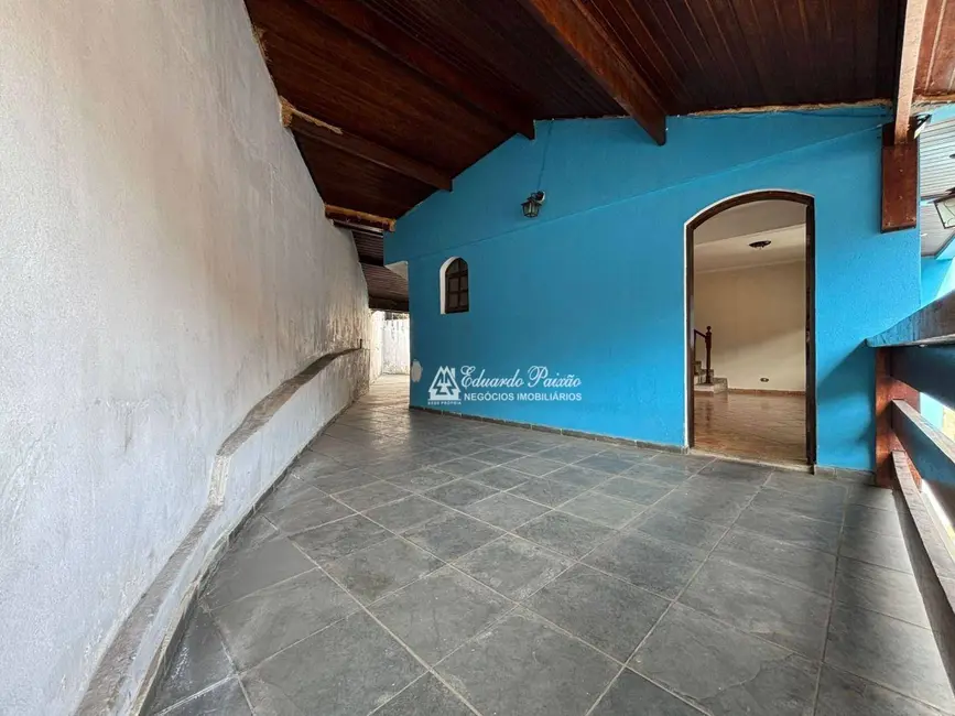 Foto 9 de Sobrado com 3 quartos para alugar, 250m2 em Jardim Santa Mena, Guarulhos - SP