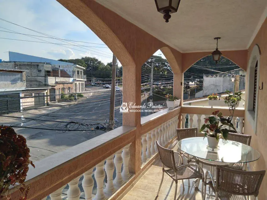Sobrado com 3 quartos à venda, 522m2 em Jardim Santa Cecília, Guarulhos - SP - imagem 1 Foto 1 de Sobrado com 3 quartos à venda, 522m2 em Jardim Santa Cecília, Guarulhos - SP