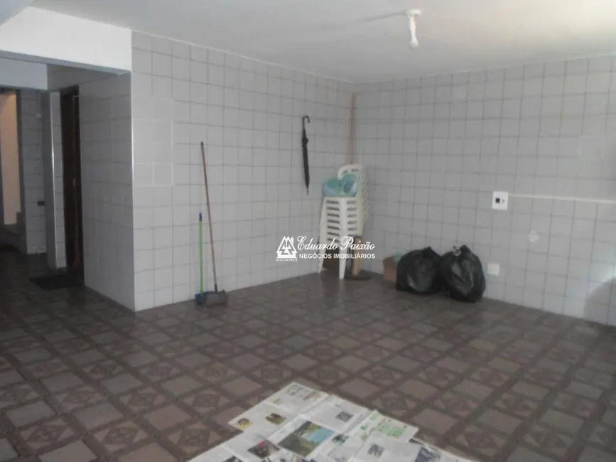 Casa com 3 quartos à venda, 250m2 em Jardim Ema, Guarulhos - SP - imagem 4 Foto 4 de Casa com 3 quartos à venda, 250m2 em Jardim Ema, Guarulhos - SP