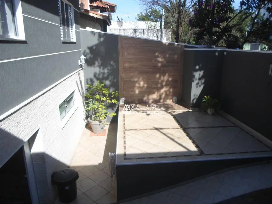 Casa com 3 quartos à venda, 250m2 em Jardim Ema, Guarulhos - SP - imagem 2 Foto 2 de Casa com 3 quartos à venda, 250m2 em Jardim Ema, Guarulhos - SP