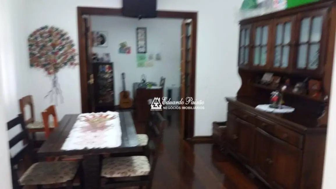 Foto 4 de Casa com 4 quartos à venda, 240m2 em Vila Galvão, Guarulhos - SP