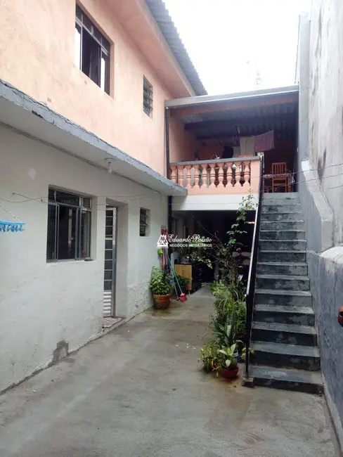 Sobrado com 3 quartos à venda, 200m2 em Jardim Miriam, Guarulhos - SP - imagem 3 Foto 3 de Sobrado com 3 quartos à venda, 200m2 em Jardim Miriam, Guarulhos - SP