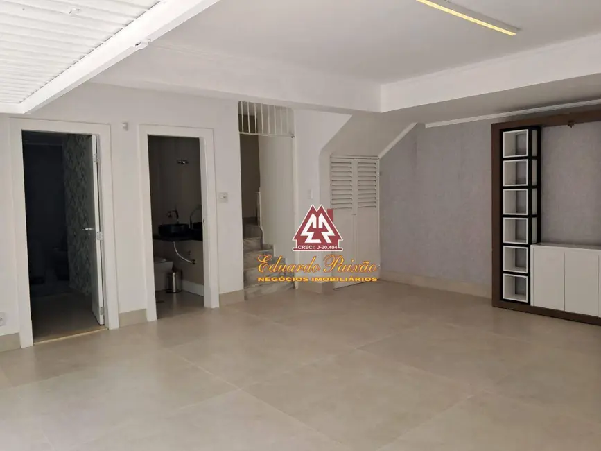 Foto 7 de Sobrado com 3 quartos à venda, 313m2 em Vila Galvão, Guarulhos - SP