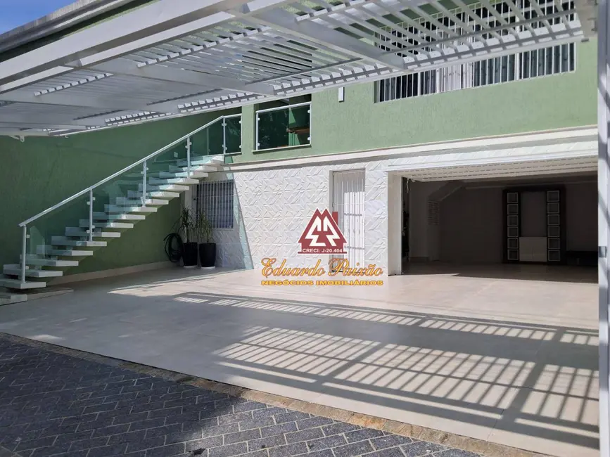 Foto 4 de Sobrado com 3 quartos à venda, 313m2 em Vila Galvão, Guarulhos - SP