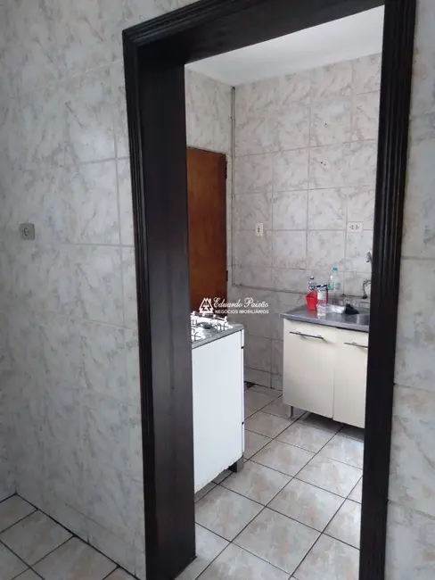 Sobrado com 4 quartos à venda, 200m2 em Vila Tijuco, Guarulhos - SP - imagem 7 Foto 7 de Sobrado com 4 quartos à venda, 200m2 em Vila Tijuco, Guarulhos - SP
