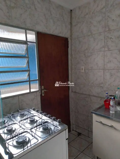 Sobrado com 4 quartos à venda, 200m2 em Vila Tijuco, Guarulhos - SP - imagem 8 Foto 8 de Sobrado com 4 quartos à venda, 200m2 em Vila Tijuco, Guarulhos - SP
