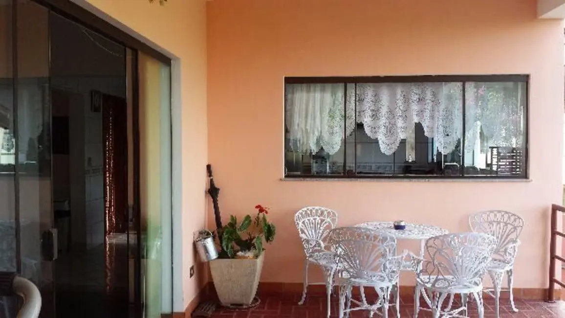 Foto 9 de Sobrado com 4 quartos à venda, 1260m2 em Caputera, Aruja - SP