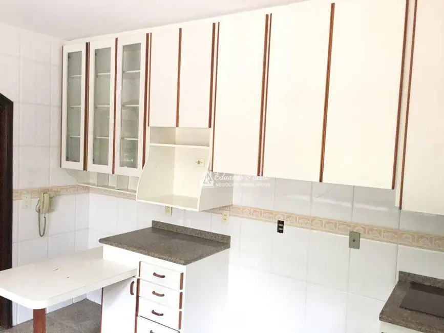 Foto 5 de Sobrado com 6 quartos à venda, 250m2 em Jardim Santa Mena, Guarulhos - SP